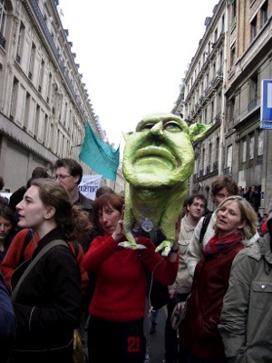 NON AU FN